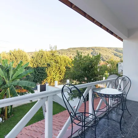 Dom wakacyjny 4br Ac Pool Bbq Garden On Bagdat Ave Kirkpinar